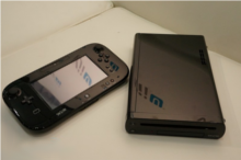 Wii U premium edition posa per un servizio fotografico